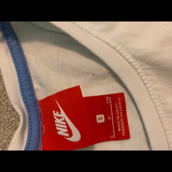 Cute nike tank - Picture 3 of 4